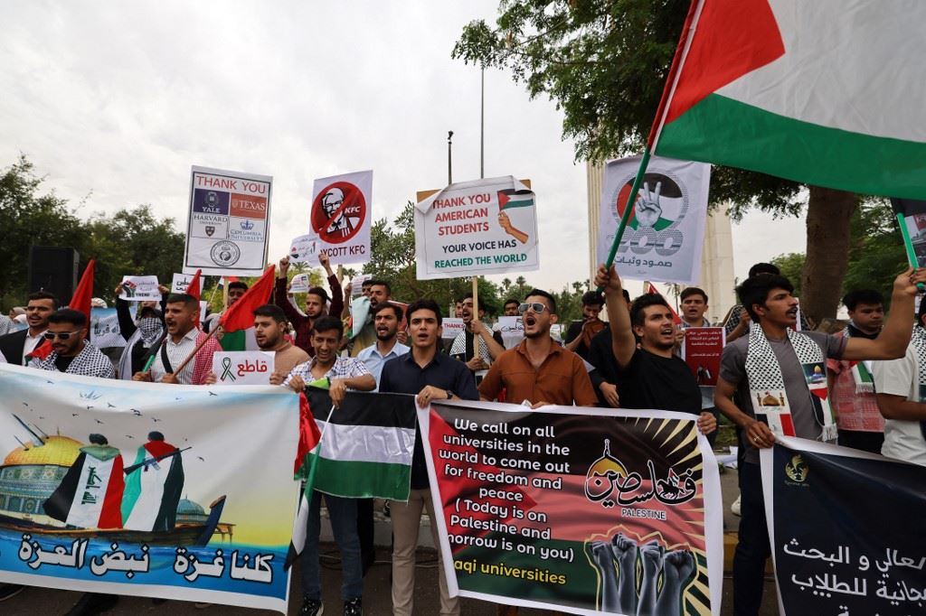 وفد حماس يغادر القاهرة مع تضاؤل آمال وقف إطلاق النار بغزة... إسرائيل تهدّد بـ"تحرك عسكري قوي" في رفح "قريباً جداً"