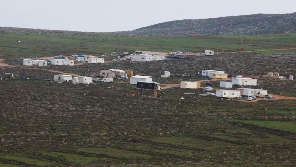 مستوطنة إسرائيلية جديدة بالقرب من قرية ترمسعيا الفلسطينية في الضفة الغربية (رويترز).