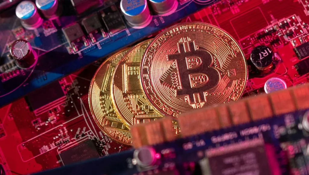 ترامب يحظر على الاحتياطي الفيدرالي تطوير عملة رقمية