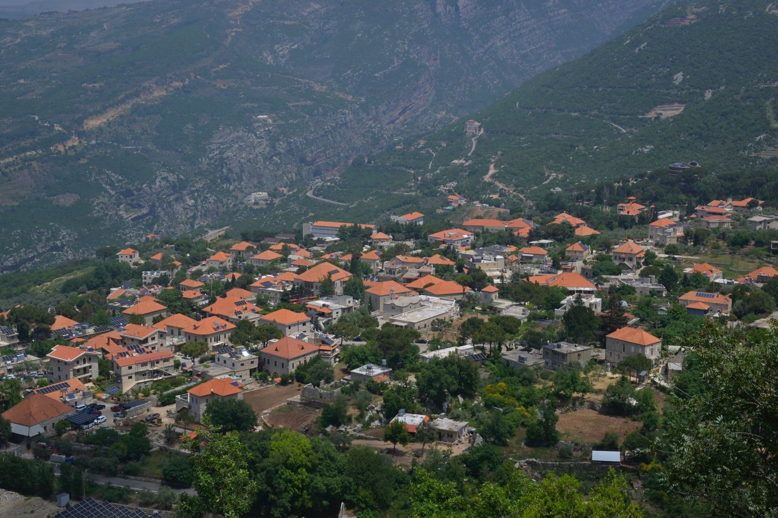 دوما من أفضل البلدات السياحية عالمياً... جولة على تراثها المتجذّر وخبايا الجمال