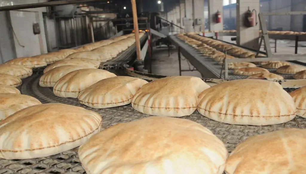 بالصورة... رفع سعر ربطة الخبز في لبنان