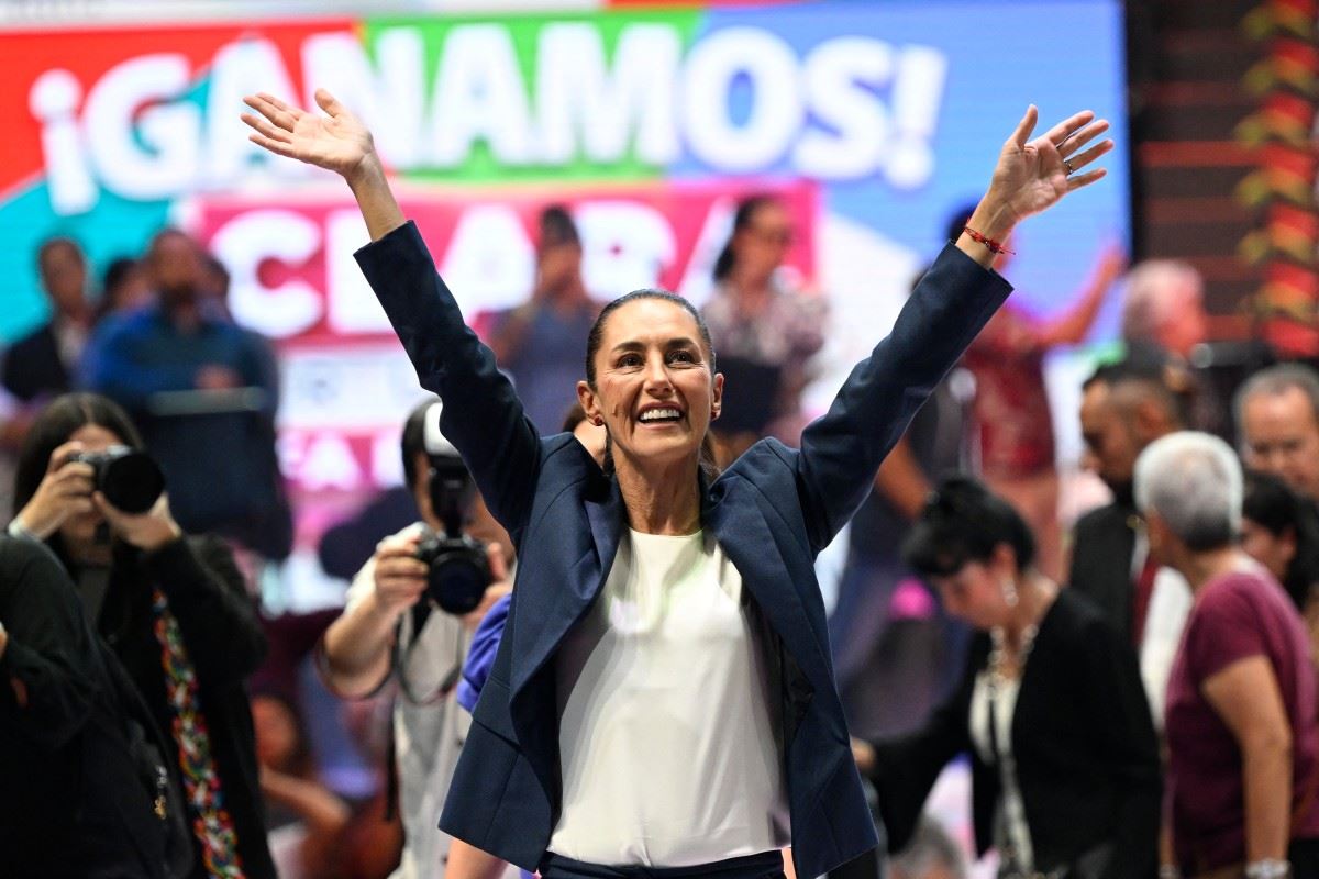 مكسيكو: اليسار يحتفل بفوزه الساحق في الانتخابات بحضور الرئيسة المنتخبة شينباوم
