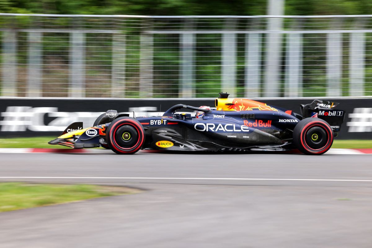 فيرستابن يوجّه طلباً إلى فريق