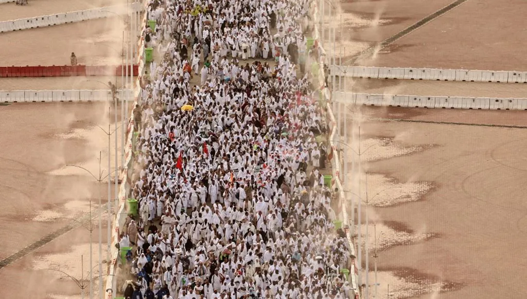 خبر بيع السعودية كيس الحصى للحجاج بـ3 دولارات غير صحيح FactCheck#