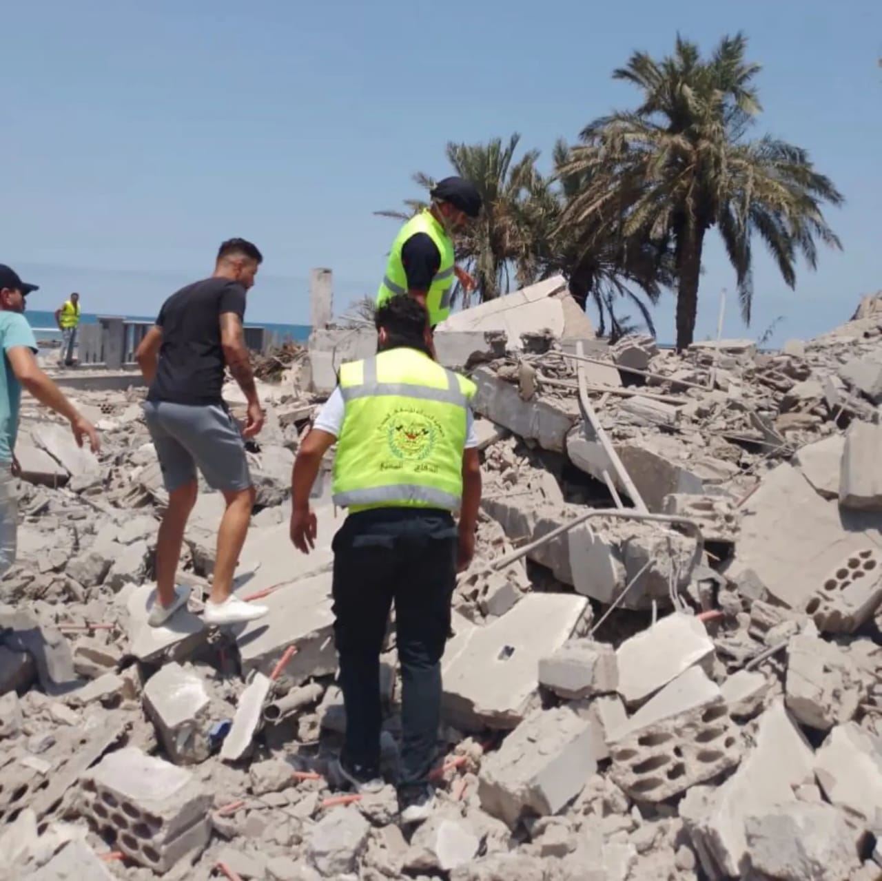 بالفيديو- غارات كثيفة على البرغلية خلال 24 ساعة... واستهداف "فيلا" وزير سابق
