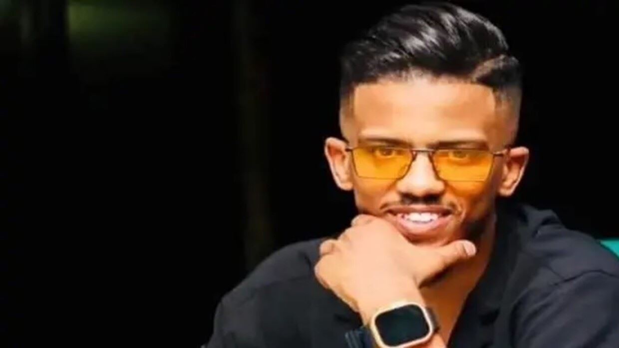 وفاة الفنّان "كيمو" في ظروف غامضة في تونس... وشقيقه يشكّك: "في الأمر إنّة"