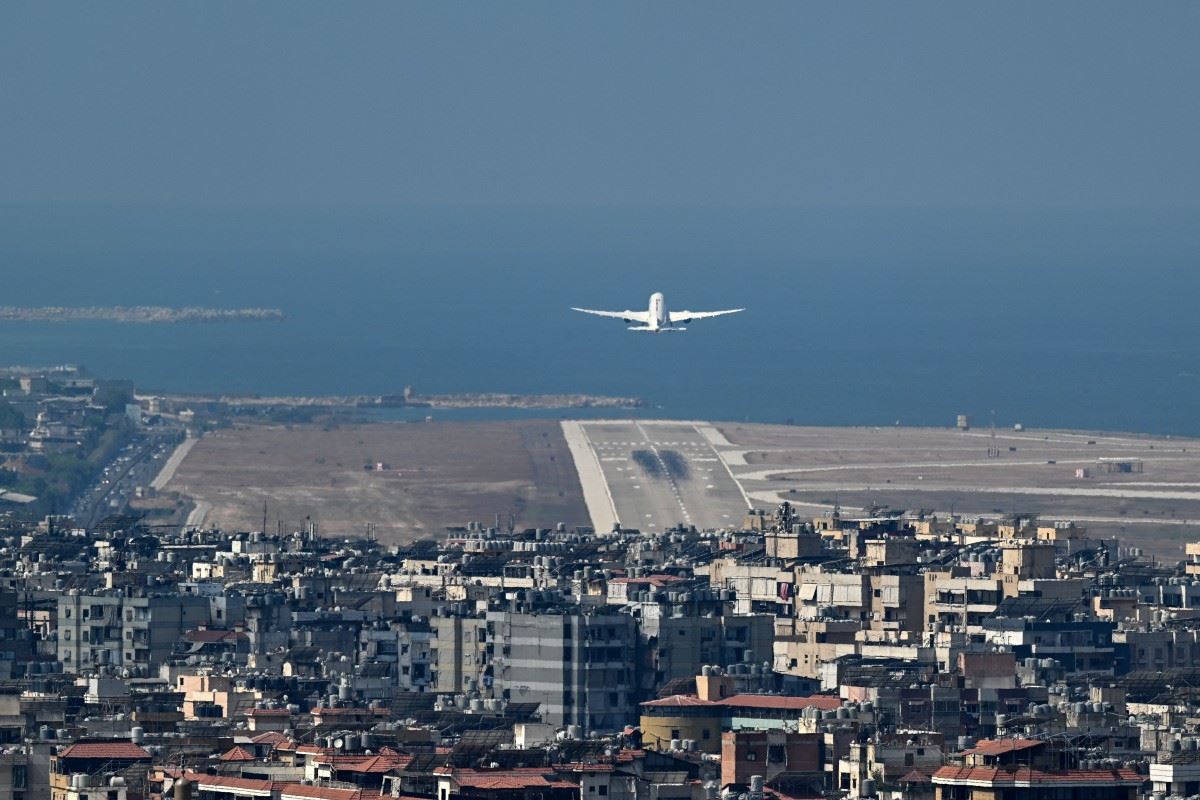 ما دور "حزب الله" في عدم إنشاء مطار ثانٍ؟