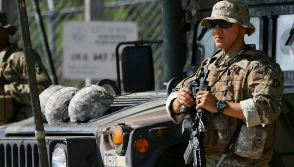 الجيش الأميركي يستعد لإرسال 1500 جندي إضافي إلى الحدود مع المكسيك