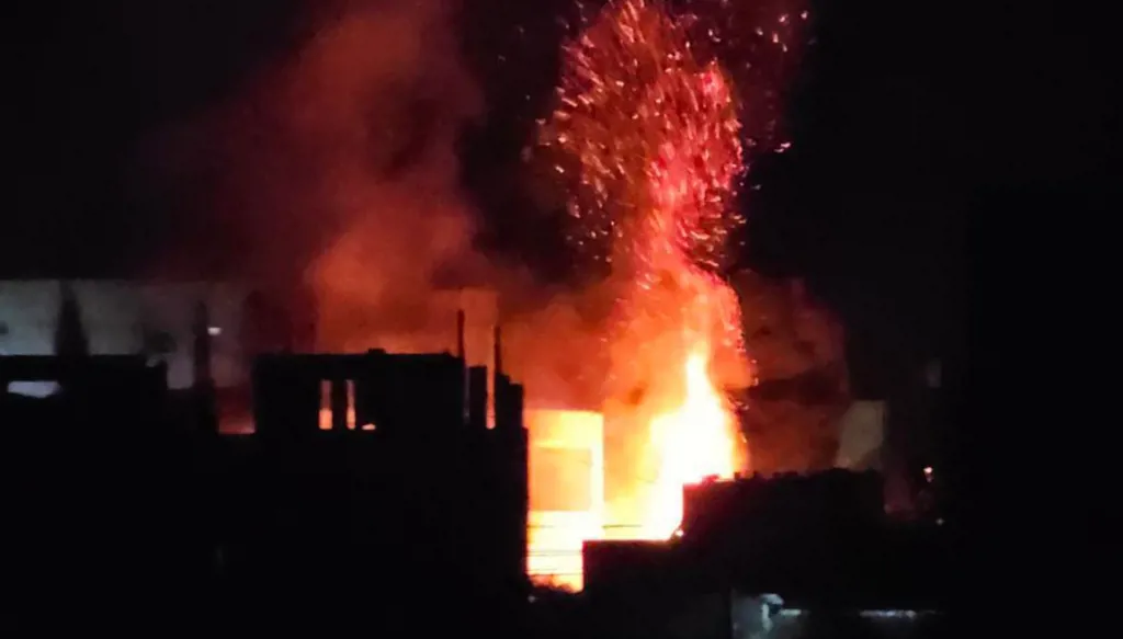 قتلى وجرحى بقصف إسرائيلي على بلدة في الضفة (فيديو)