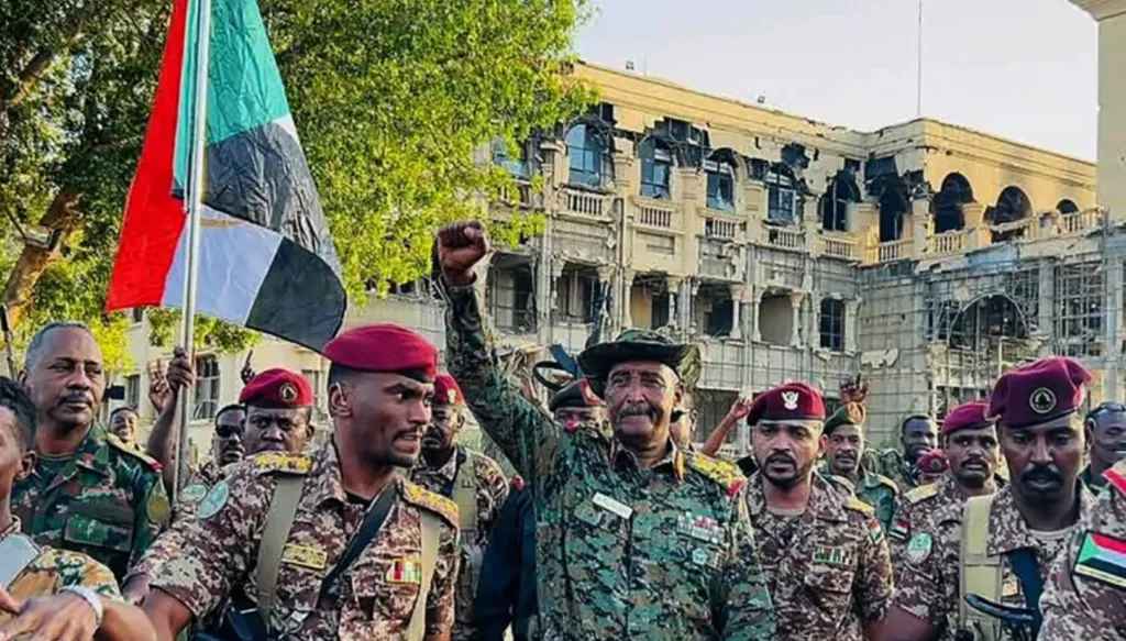 البرهان من القصر الرئاسي: الخرطوم أصبحت حرة