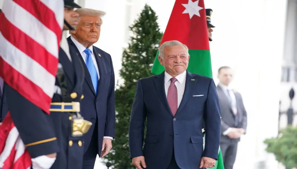 رويترز تقر بنقلها تصريحاً مضللاً على لسان ملك الأردن خلال لقائه ترامب