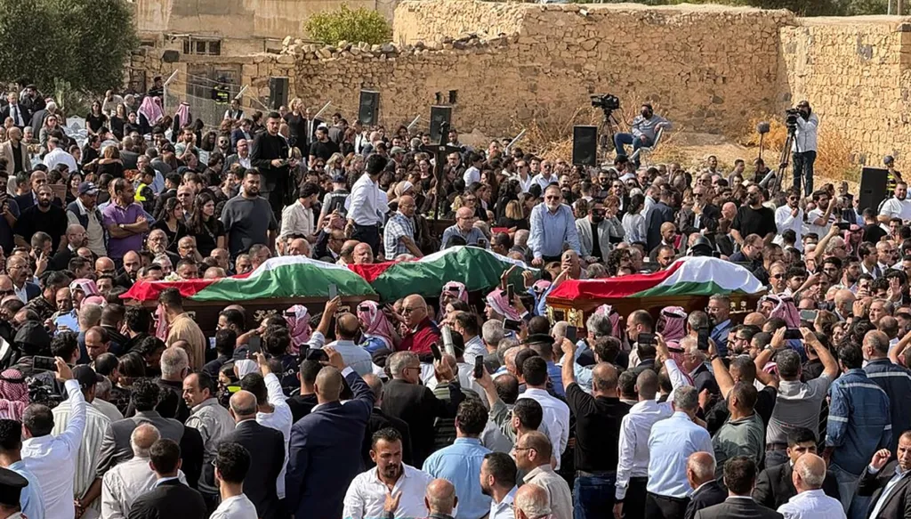 "النهار" في حمود الأردنية... شهادات من قرية هزّتها مجزرة الكنيسة