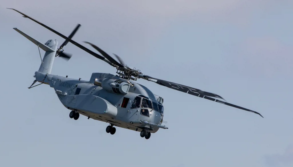 إسرائيل توقع اتفاقاً لتعديل طائرات هليكوبتر عسكرية