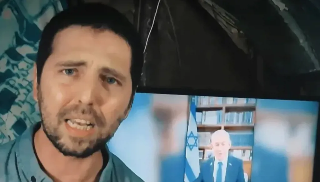 تحت عنوان "الوقت ينفد"... حماس تعرض فيديو جديداً لأسير إسرائيلي