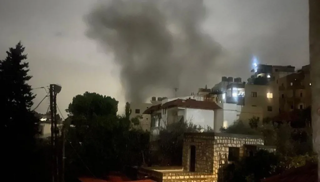 إسرائيل تُغير على جنوب لبنان وبقاعه... وتحاول إقناع أميركا بتغييرات