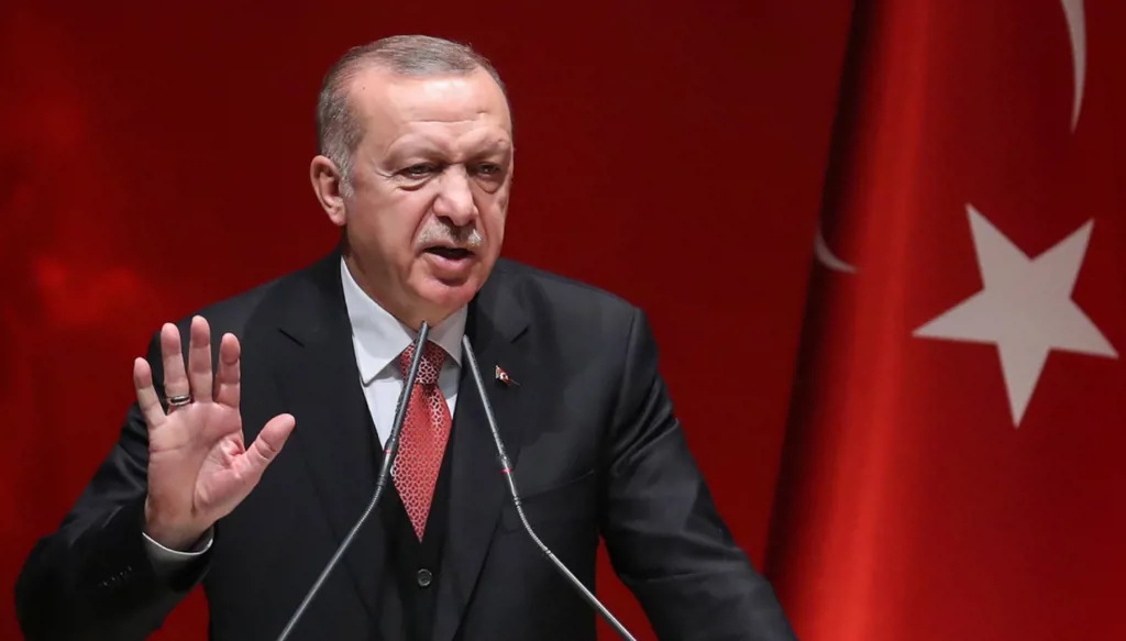 أردوغان: نجري حواراً وثيقاً مع قائد الإدارة الجديدة في سوريا