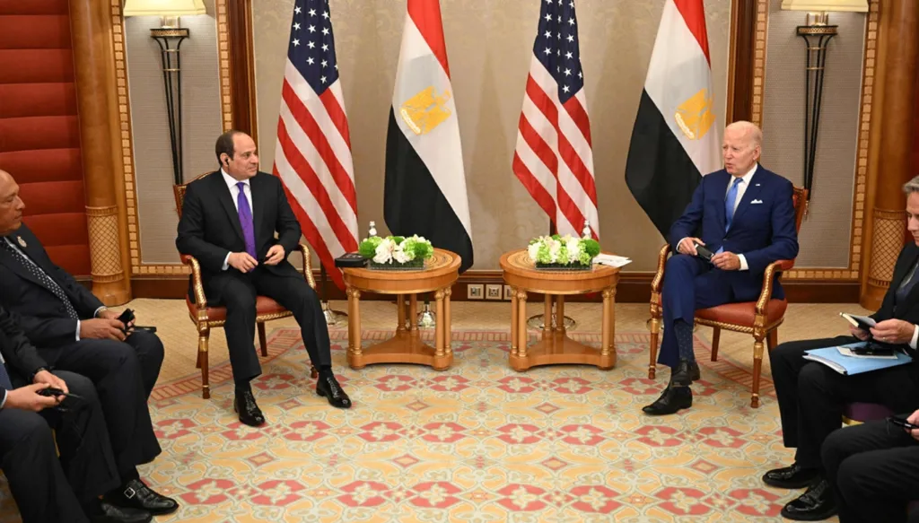 بايدن والسيسي يتفقان على مواصلة التنسيق بشأن هدنة غزة