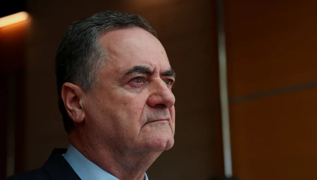 كاتس: سنفعل بصنعاء والحديدة كما فعلنا بغزة ولبنان وطهران