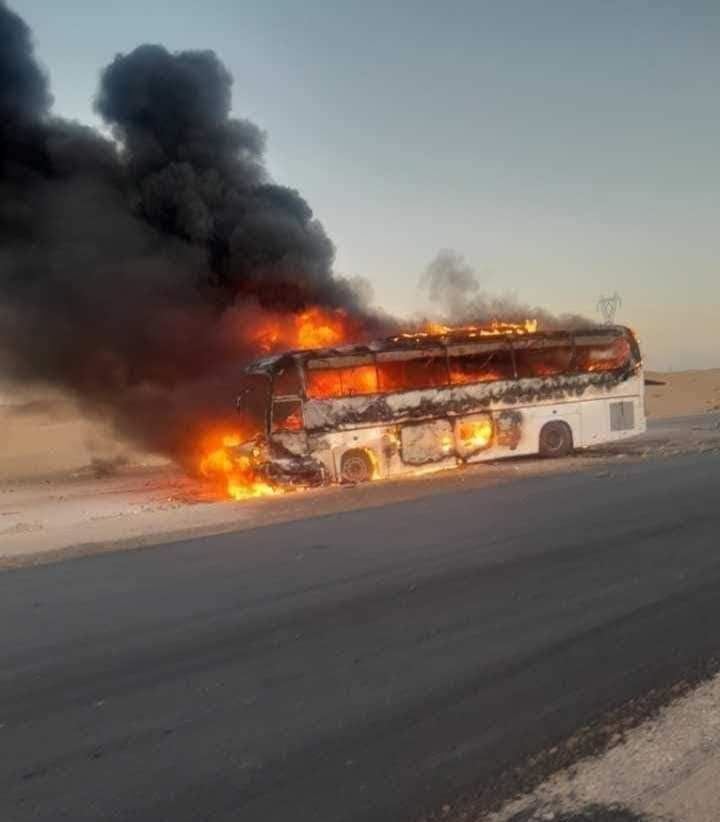 بالصور - وفاة 7 أشخاص إثر احتراق حافلة جنوبي الجزائر