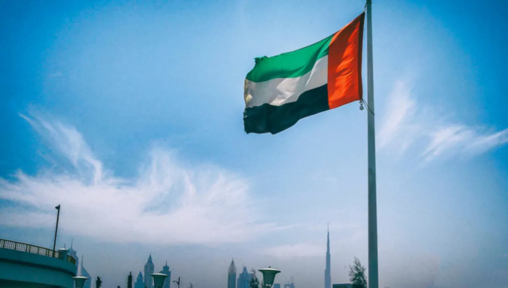الإمارات تدين الهجمات التي حاولت استهداف منشآت بترولية في السعودية