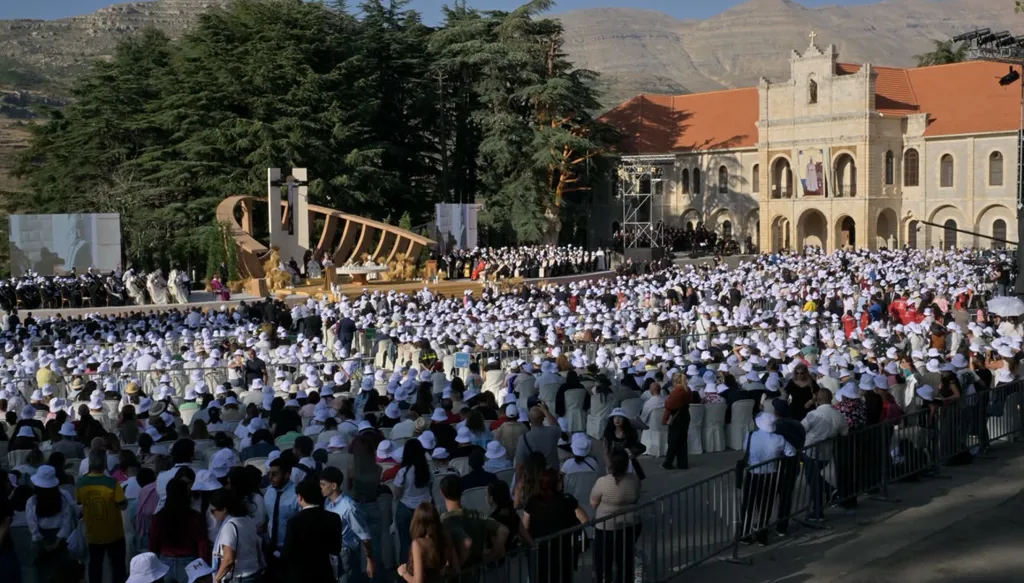 احتفال تطويب البطريرك الحويّك في الديمان (نبيل إسماعيل)