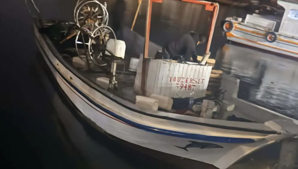 الإفراج عن 16 صياداً لبنانياً بعد احتجازهم في سوريا