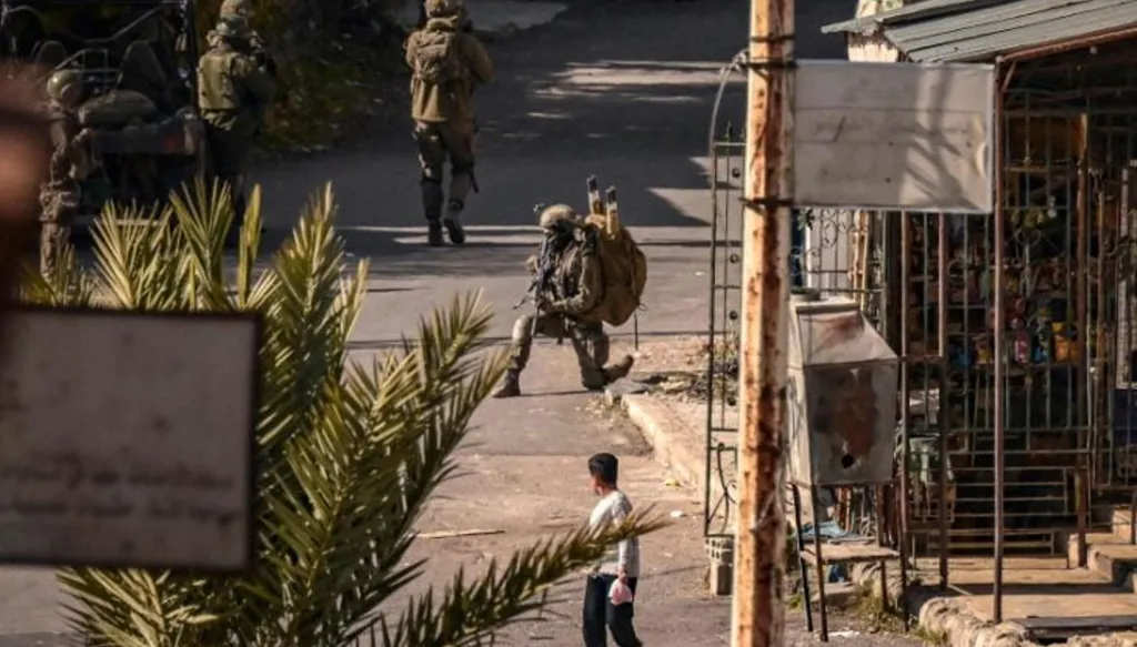 قوة إسرائيلية تتوغل بريف القنيطرة... والإفراج عن شابين بريف درعا الغربي بعد ساعات من احتجازهما