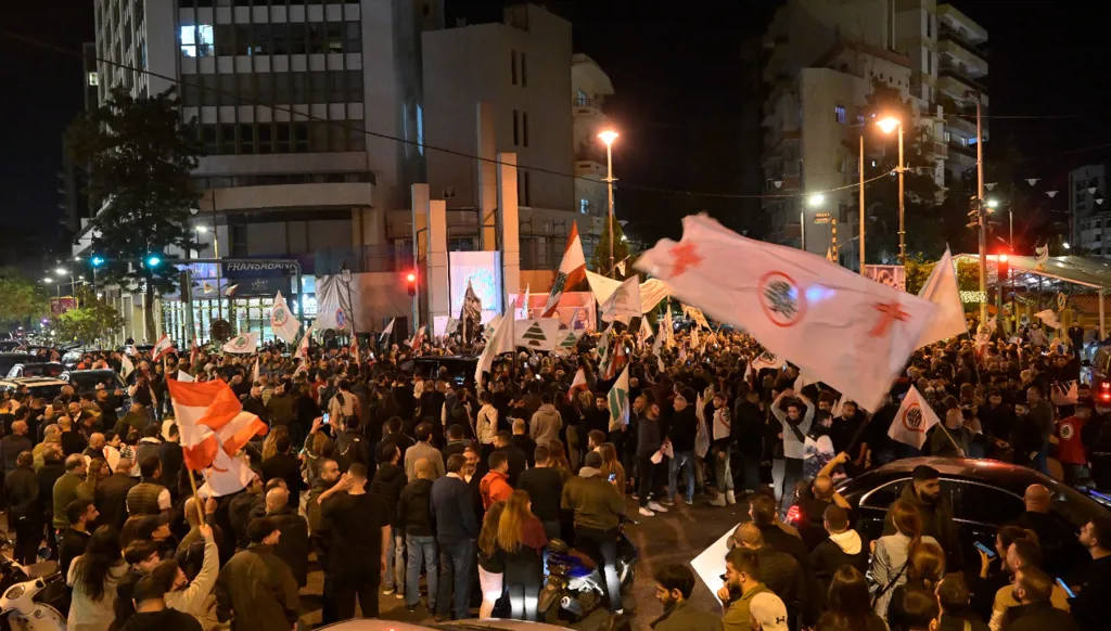 احتفالات في بيروت بسقوط بشار الأسد... وقسم جبران حاضر في الساحات (فيديو)