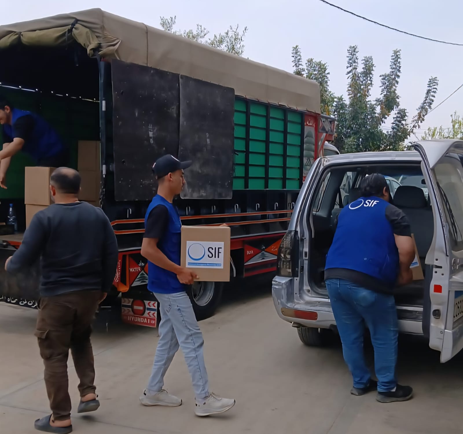 مساعدات للنازحين الى شمال لبنان 