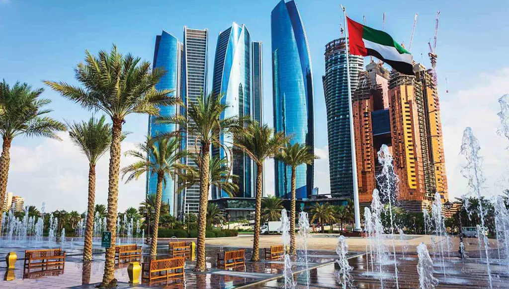 أجواء احتفالية تعمّ الإمارات بمناسبة عيد الأضحى… زينة وفعاليات تنعش الأسواق والمراكز التجارية