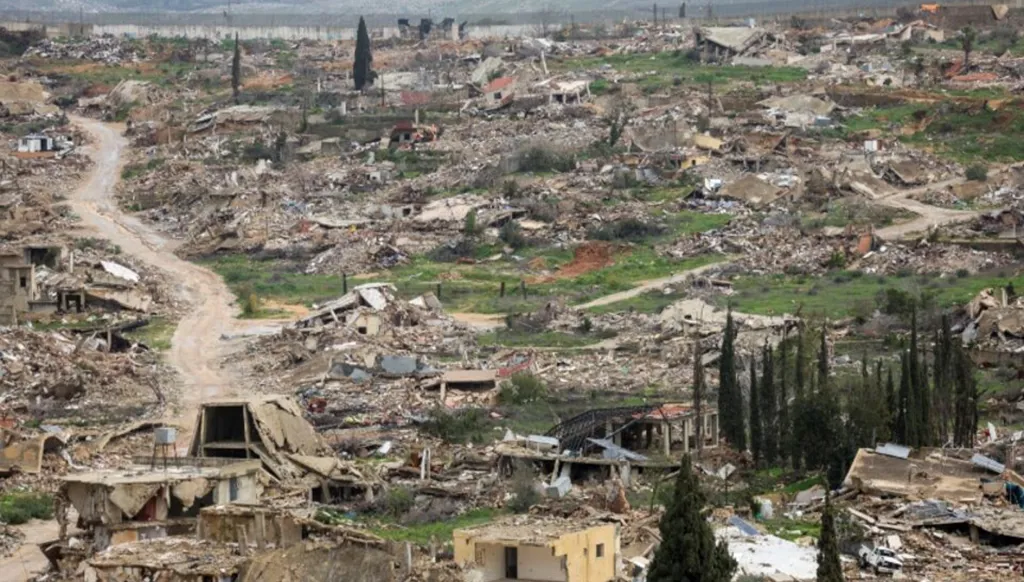 الحياة تفارق قرية كفركلا في جنوب لبنان: "كل شيء تحول لرماد"