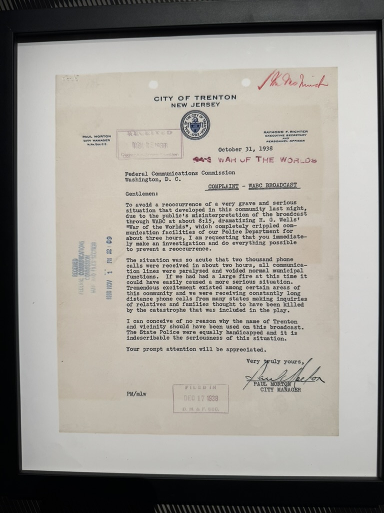 شكوى ولاية نيو جرسي ضد برنامج ”حرب العوالم“.