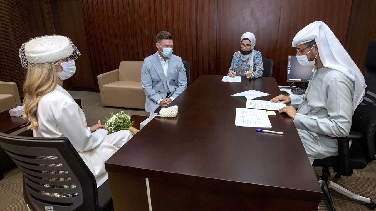 من مراسم الزواج المدني في أبوظبي. (أرشيف)
