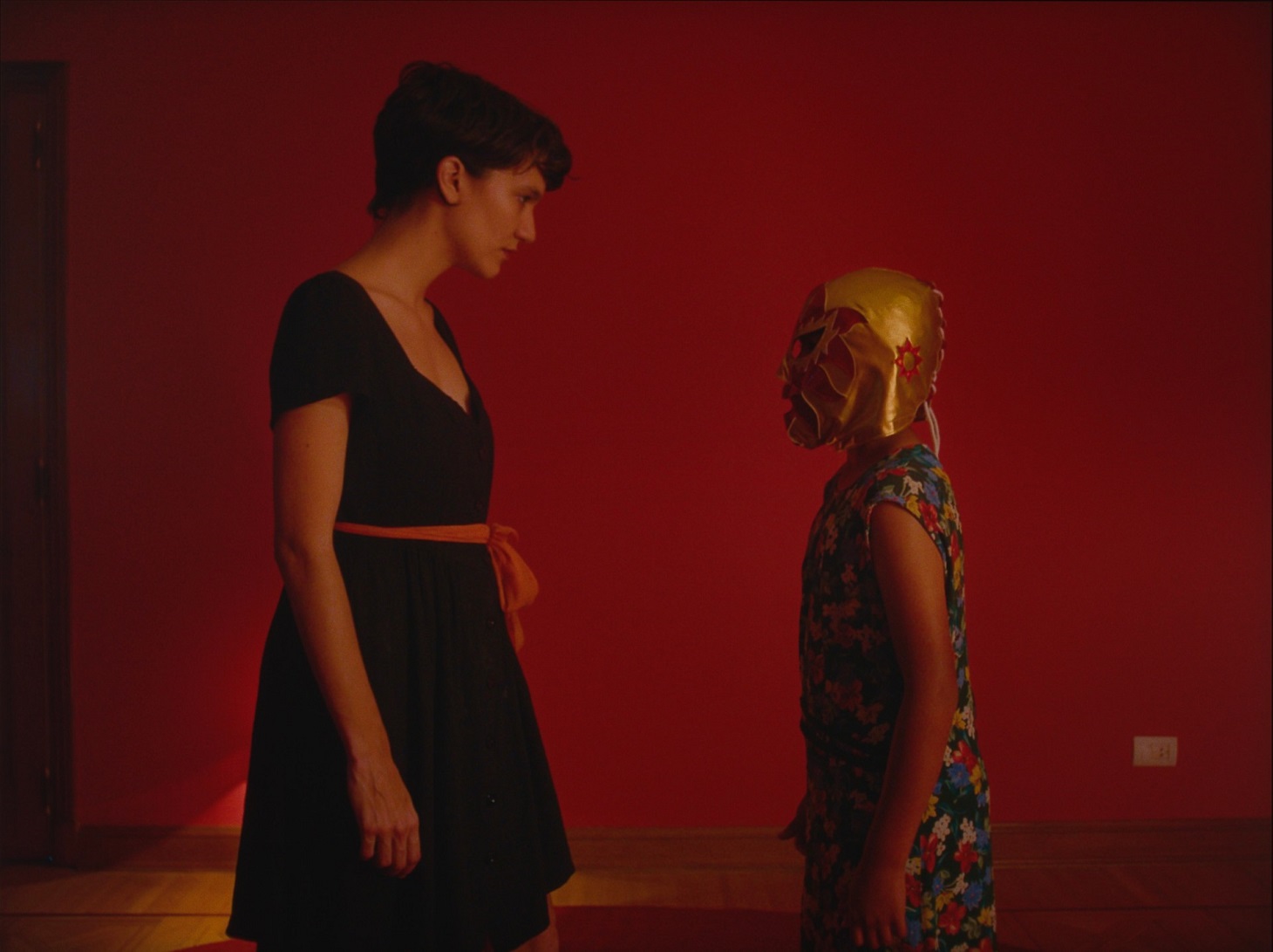 فيلم مغامر بألوان صارخة. 