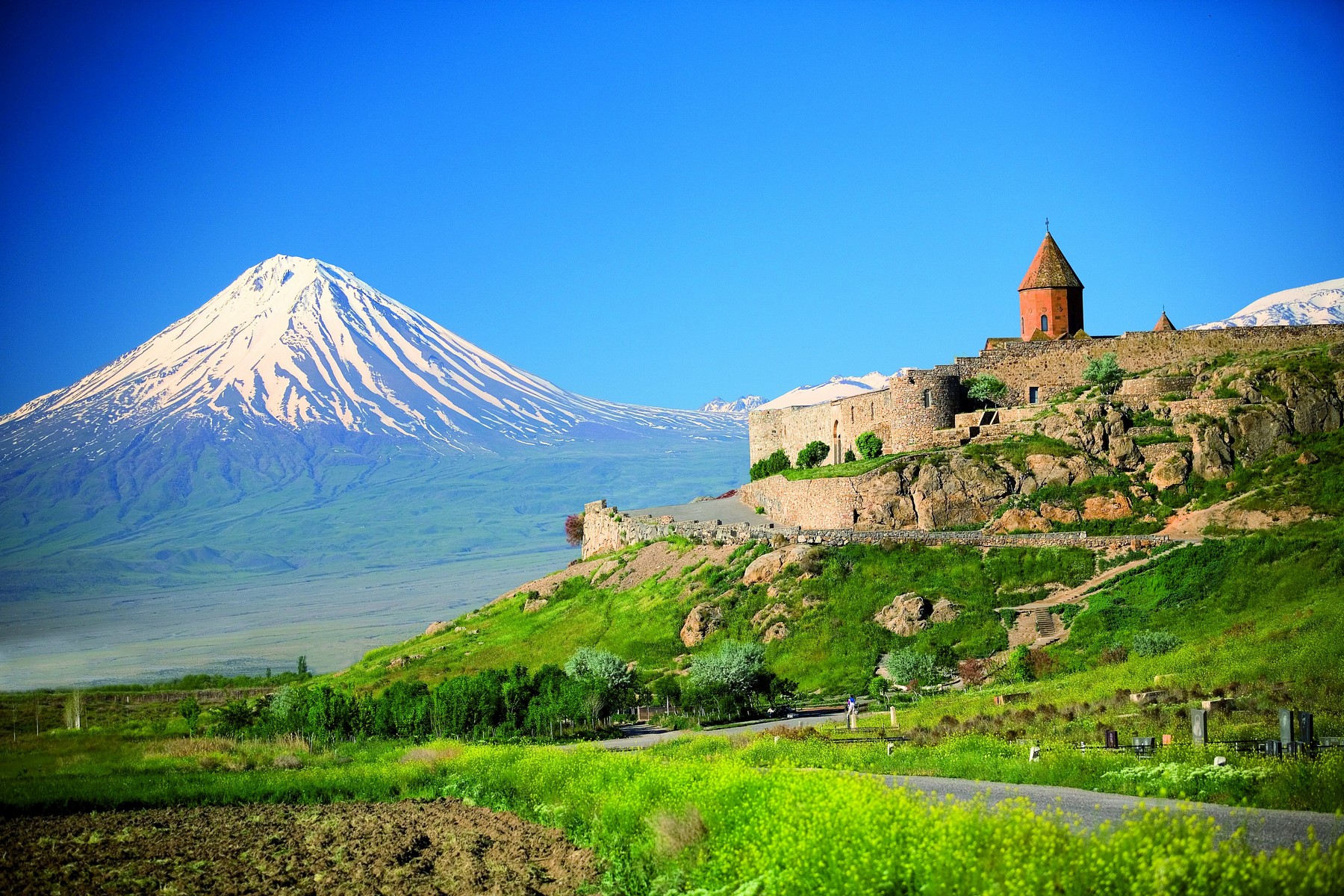 أرمينيا في الخريف (انترنت)