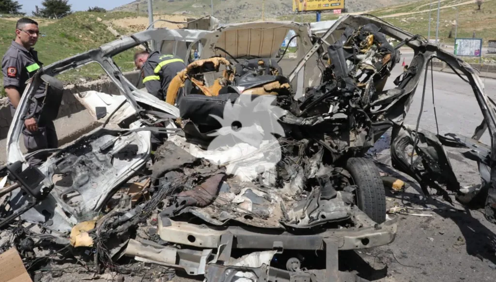 مسيَّرة إسرائيلية تستهدف سيارة على طريق ضهر البيدر شرقي لبنان (فيديو وصور)