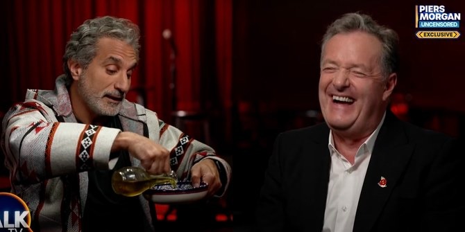 لقاء بيرس مورغان وباسم يوسف.