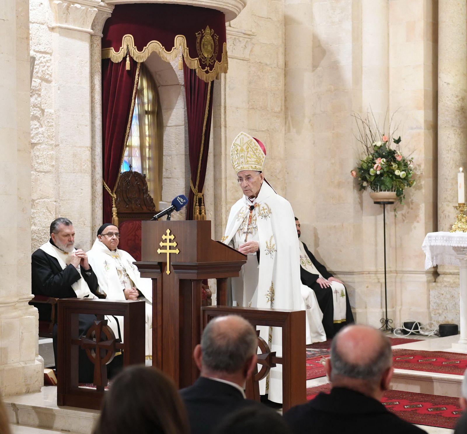 البطريرك الراعي. (بكركي)