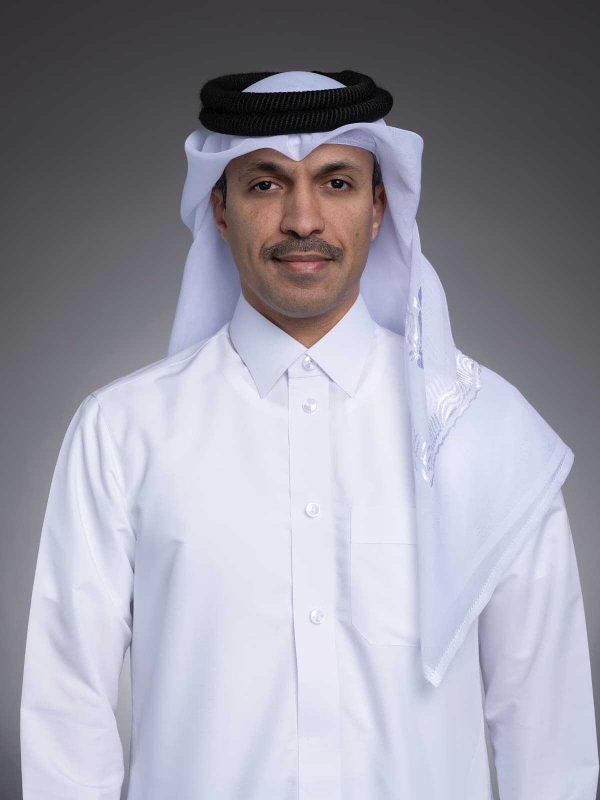 الأمين العام للجنة الأولمبية القطرية جاسم بن راشد البوعينين.