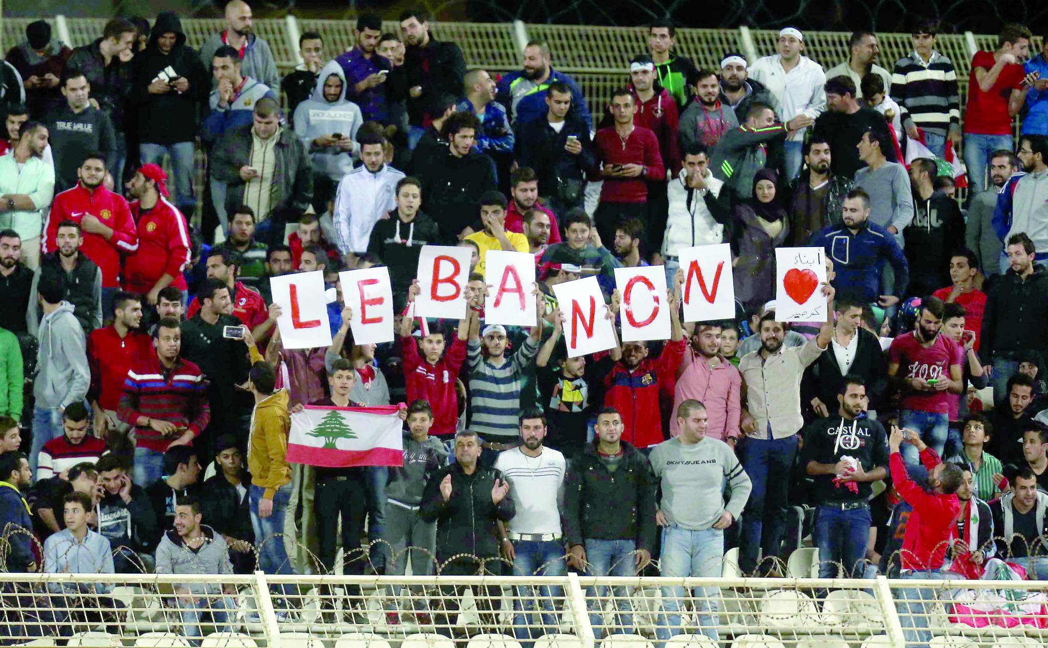 واقع لبنان الرياضي: موازنة متواضعة ومنشآت متآكلة واحتراف مفقود!