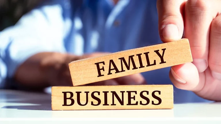 الشركات العائلية التي تعتمد الحوكمة المؤسسية وتخطط مبكراً للخلافة الإدارية أكثر قدرة على الاستمرار والتوسع