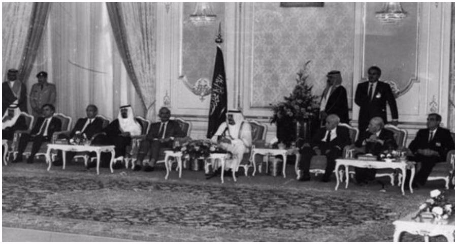 من الطائف إلى حكم الطوائف