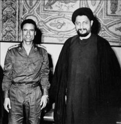 آخر ظهور للصدر إلى جانب القذافي قبل اختفائه عام 1978.