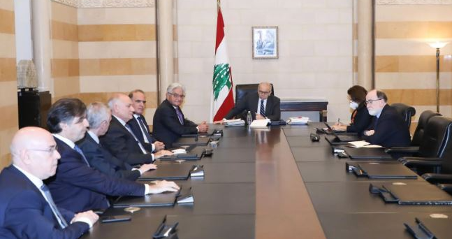 جانب من اللقاء (وكالات)