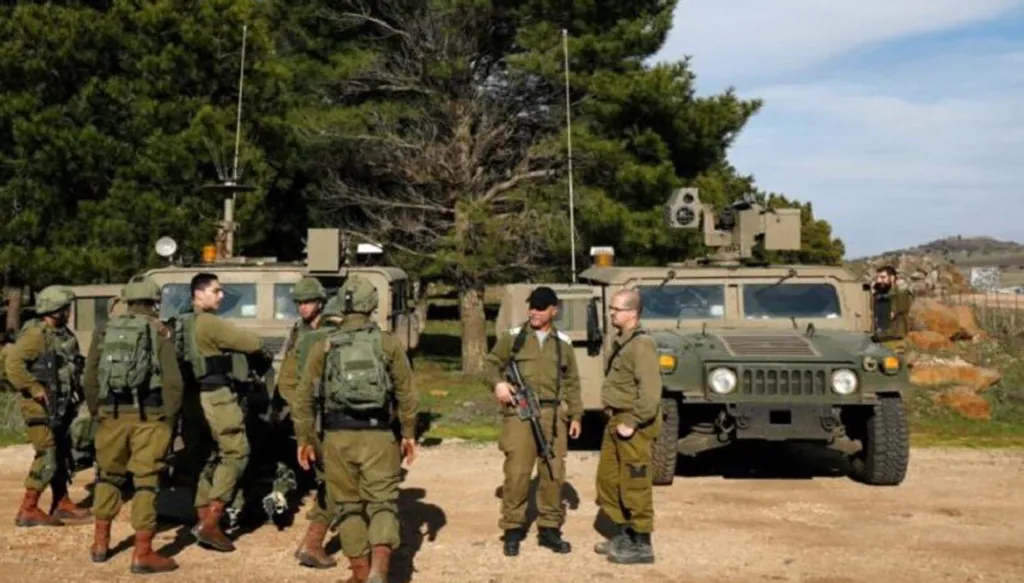 توغل إسرائيلي داخل الأراضي السورية بريف القنيطرة... وتفتيش للمدنيين في قرية العجرف