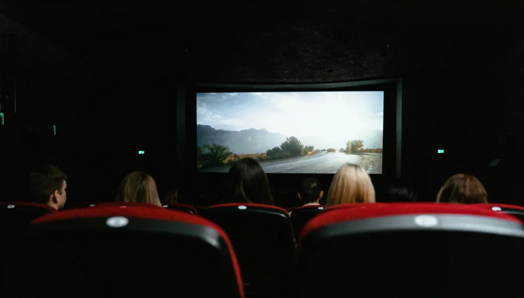 داخل صالة سينمائيّة معتمة... مع الذكاء الاصطناعيّ