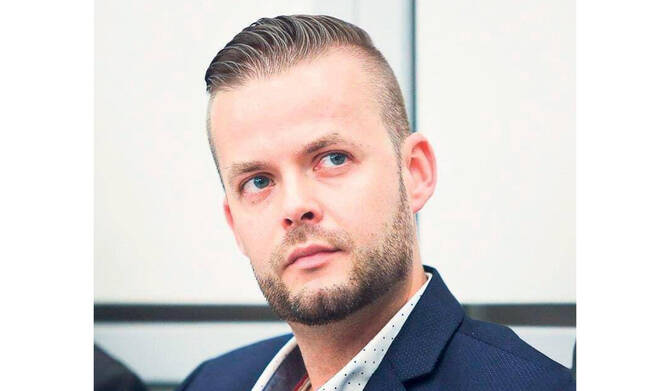 توم أرتيوم ألكسندروفيتش (انترنت).