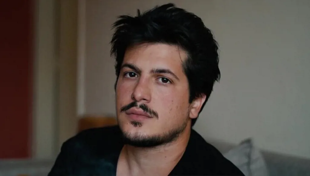 محمد الدايخ هذا الطائفي لا تؤمَنُ جيرته