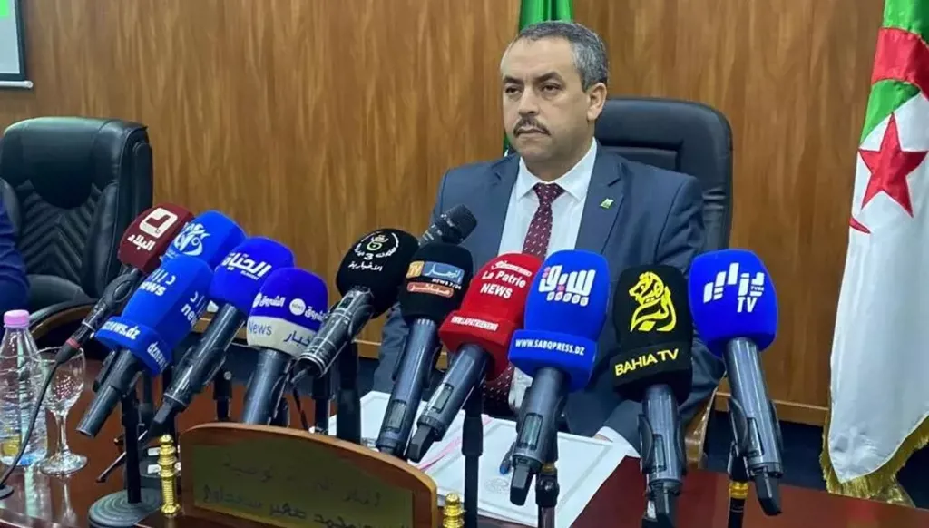 هل الجزائر بصدد تنفيذ "الديكولونيالية" اللغوية حقاً؟