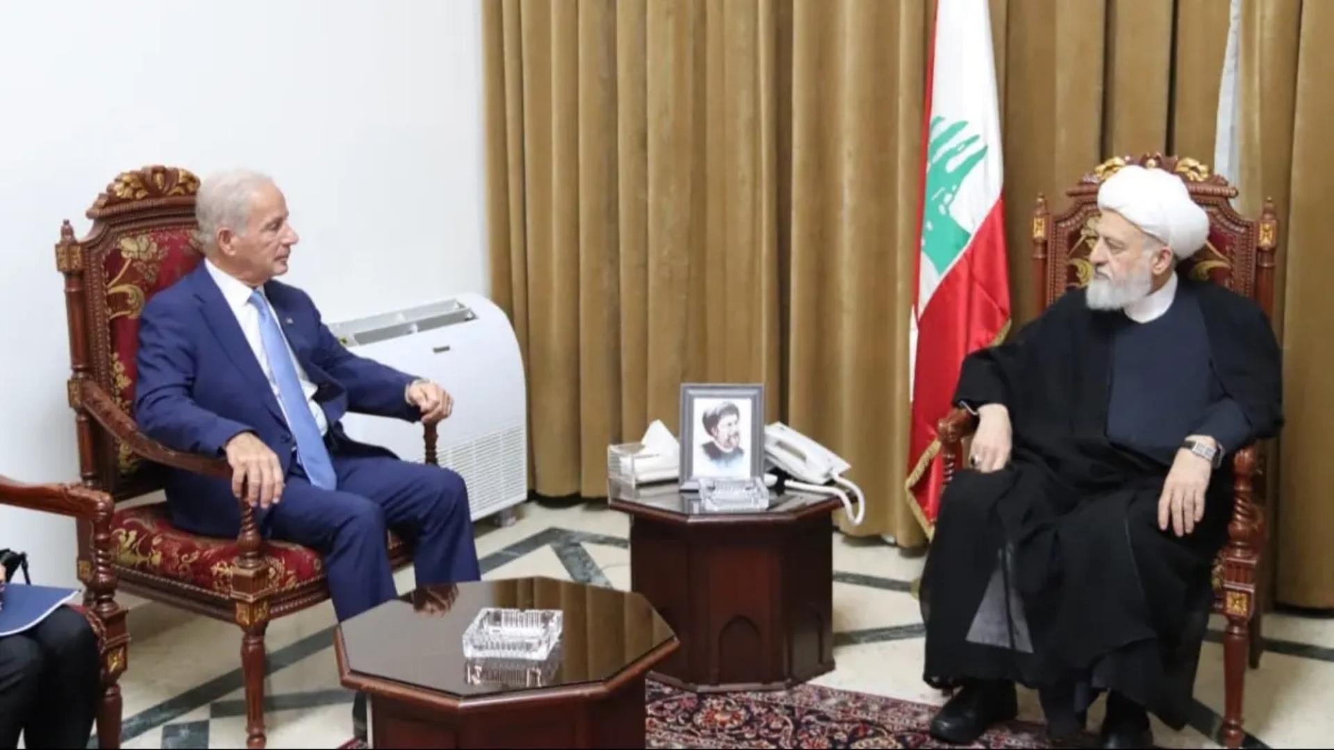 السفير الاميركي والشيخ الخطيب
